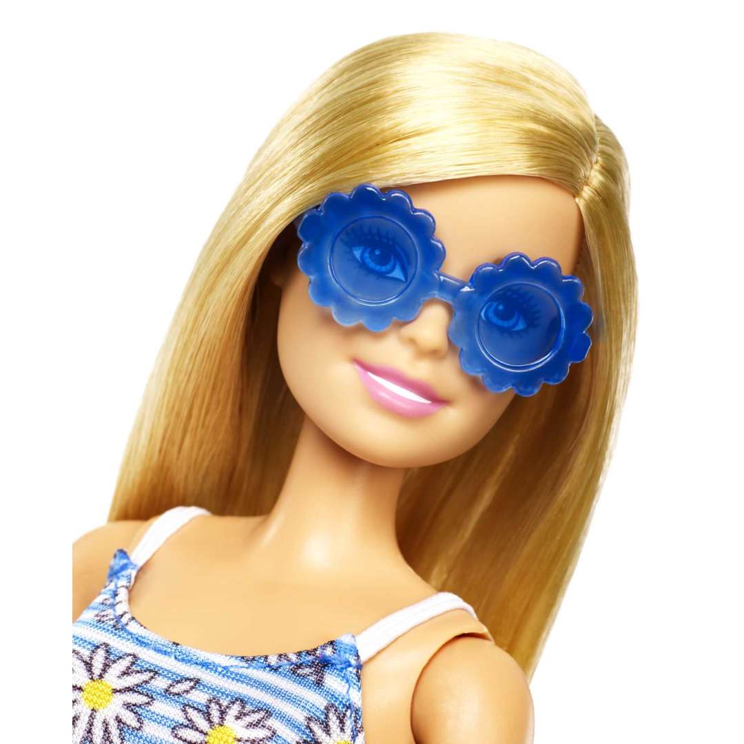 Barbie Doll, Fashions & Accessories